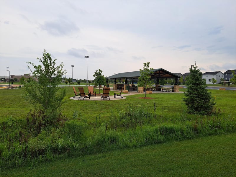 1605 Gable Dr, Carver, MN 55315