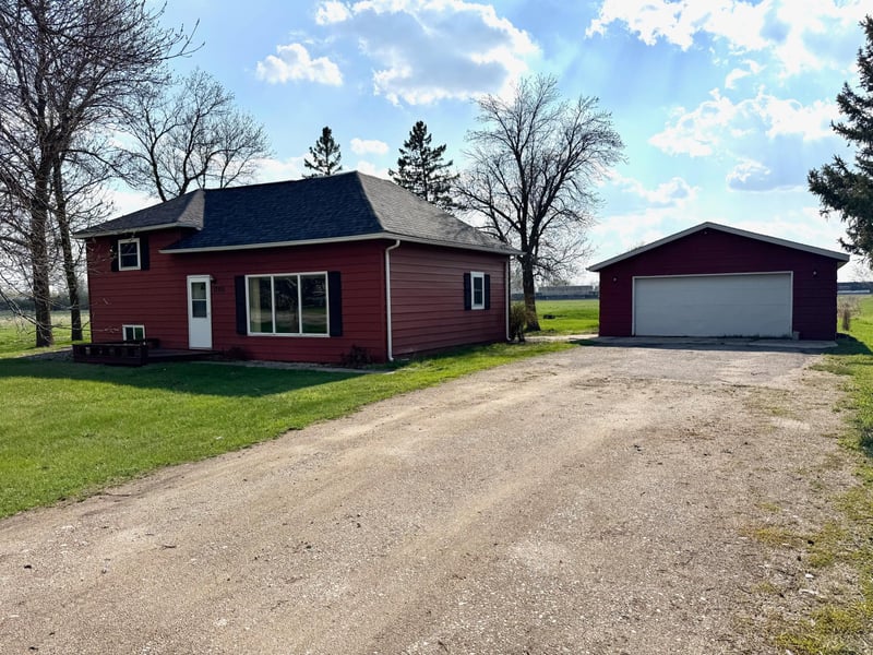 17915 140th Ave NE, Thief River Falls, MN 56701