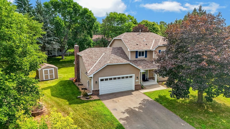 748 Windmill Ct, Eagan, MN 55123