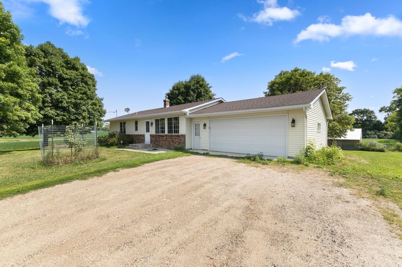 721 Oak Ave S, Maple Lake, MN 55358