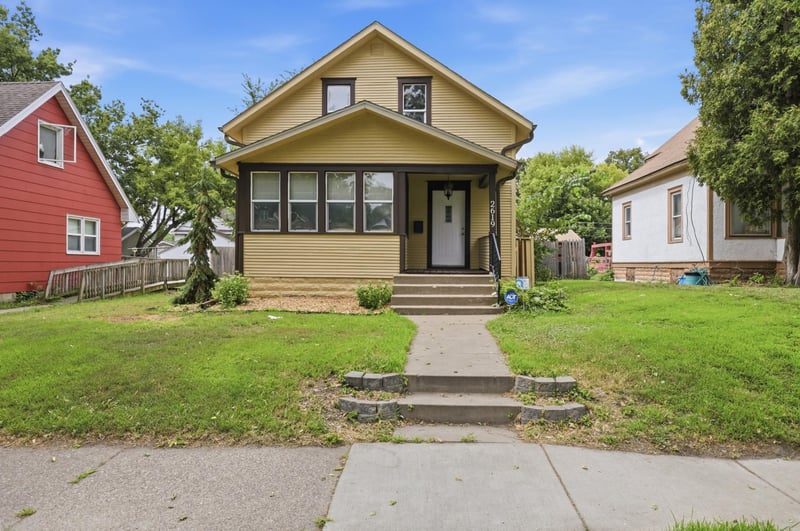 2619 James Ave N, Minneapolis, MN 55411