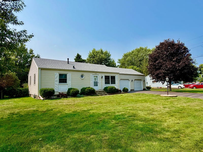 6796 161st St W, Rosemount, MN 55068
