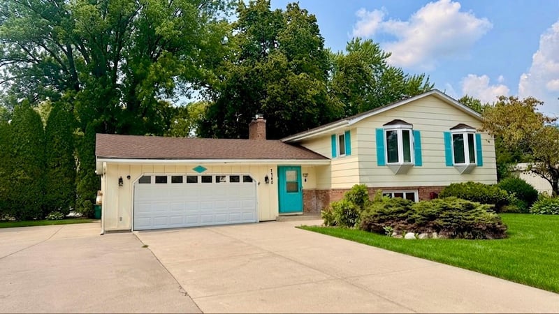 7740 47 1/2 Pl N, New Hope, MN 55428
