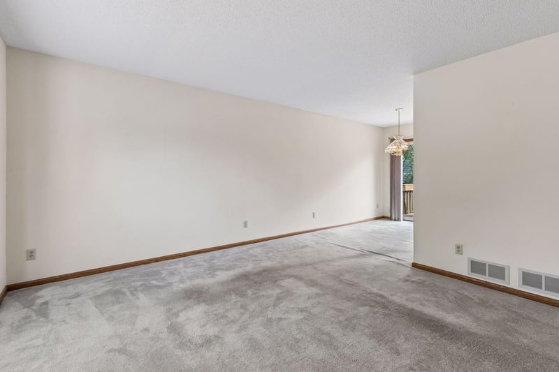 972 Pointe Way, Eagan, MN 55123