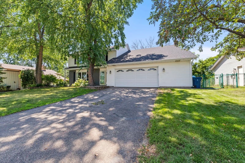 10500 Utah Rd, Bloomington, MN 55438