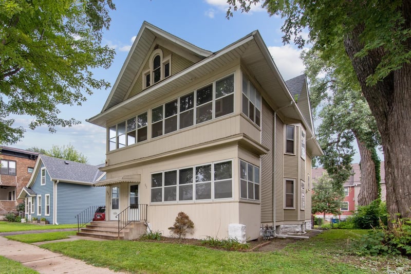 652 Dayton Ave, Saint Paul, MN 55104