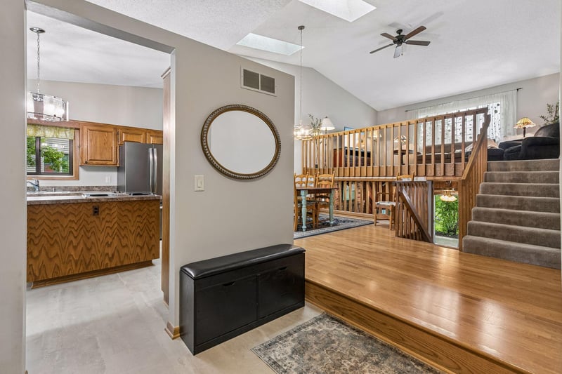 12540 Everest Ct W, Apple Valley, MN 55124