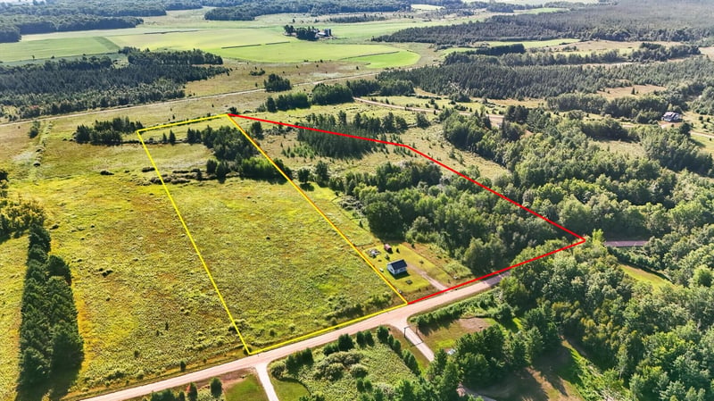 27048 Hawthorn Rd #2039, Hinckley, MN 55037