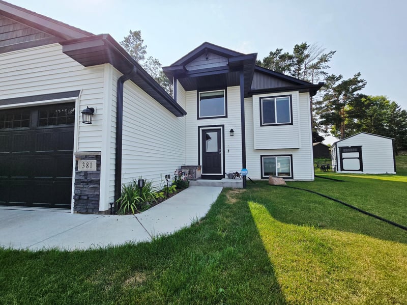 381 18th Street Ct NW, Sauk Rapids, MN 56379