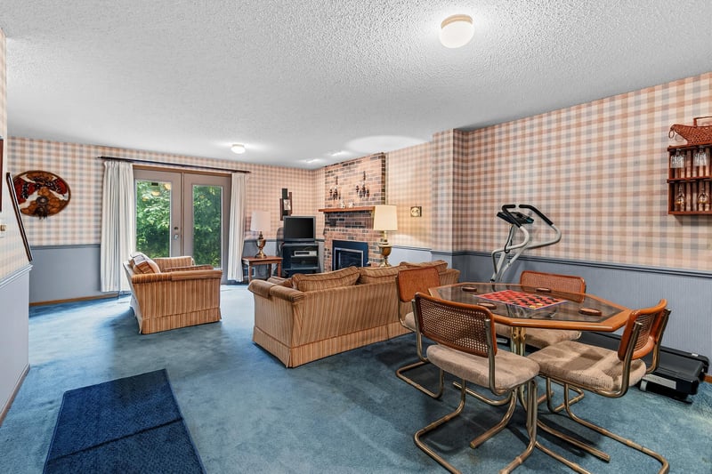 2420 Mendelssohn Ln N #5, Golden Valley, MN 55427