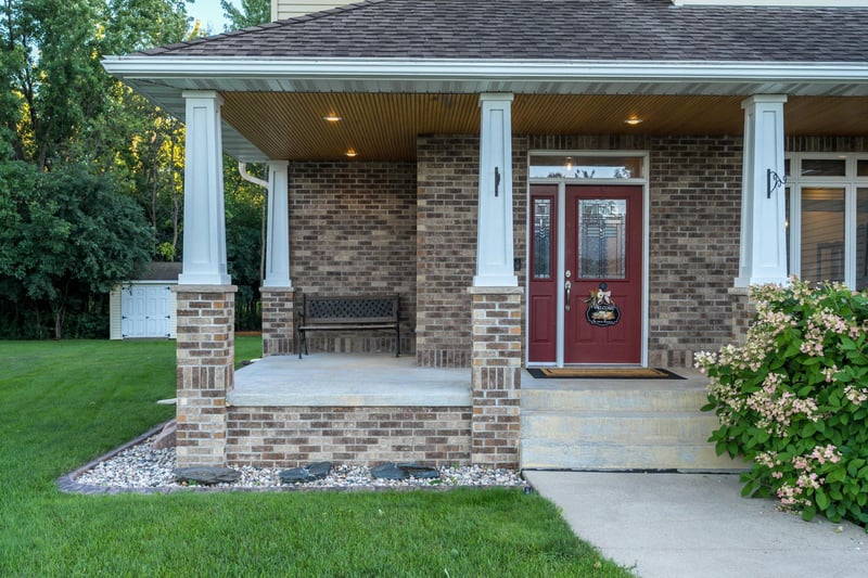 113 Oak Marsh Dr, Mankato, MN 56001
