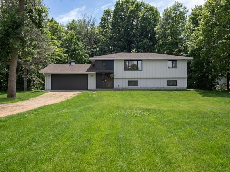 10638 Maple Ln, Corcoran, MN 55374