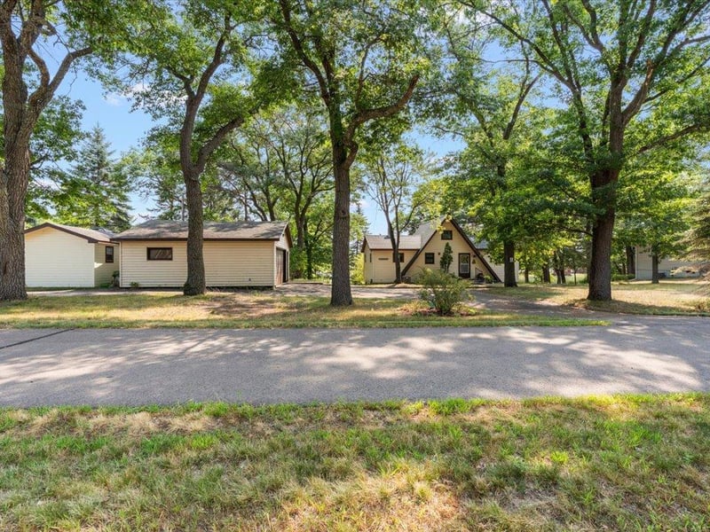 12776 Knollwood Dr, Baxter, MN 56425