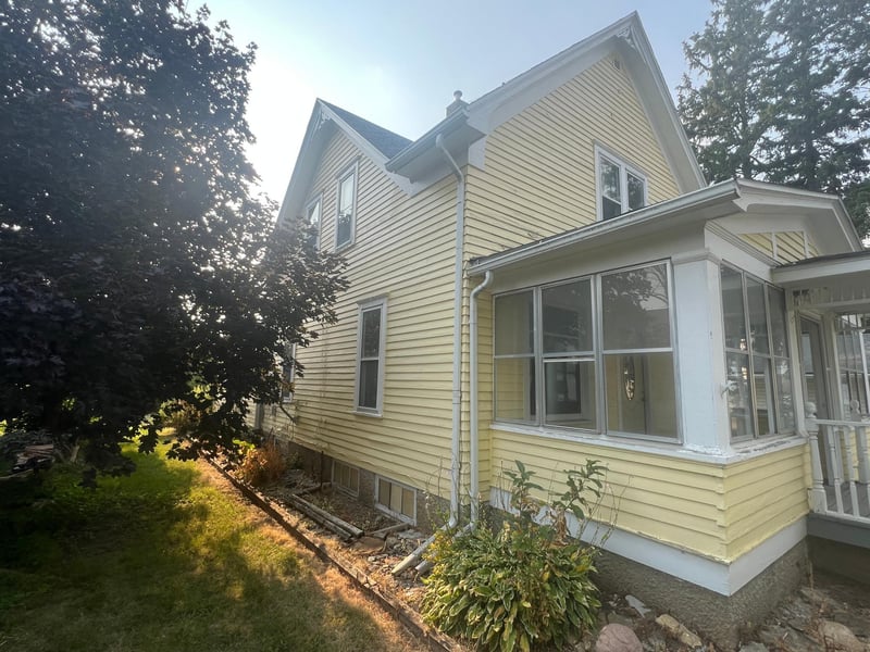 212 2nd Ave, Wanamingo, MN 55983