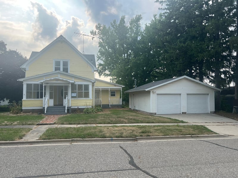 212 2nd Ave, Wanamingo, MN 55983