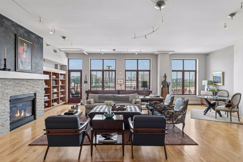 600 S 2nd St #S203, Minneapolis, MN 55401