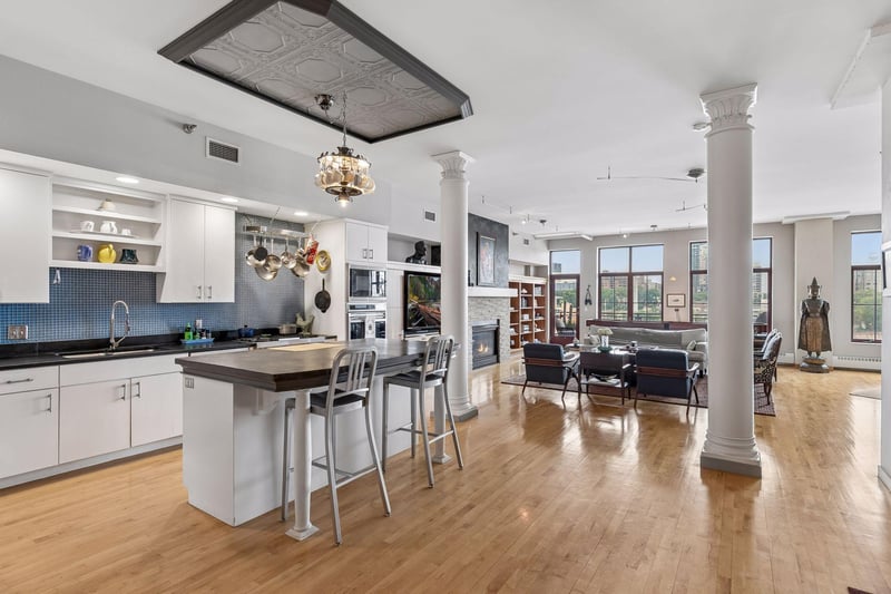 600 S 2nd St #S203, Minneapolis, MN 55401