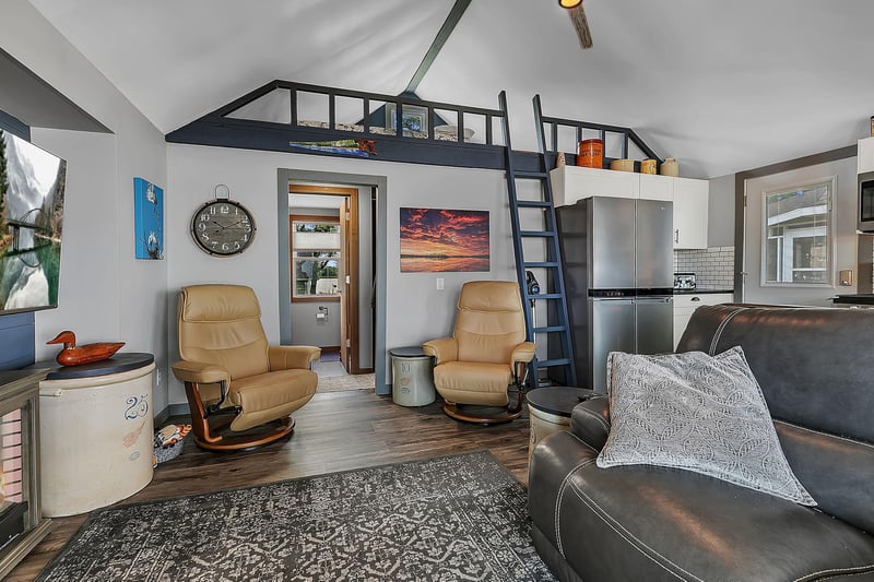 19654 County Road 5 NW, New London, MN 56273