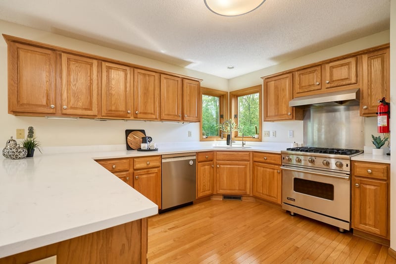 2592 Blue Bill Cir, White Bear Lake, MN 55110