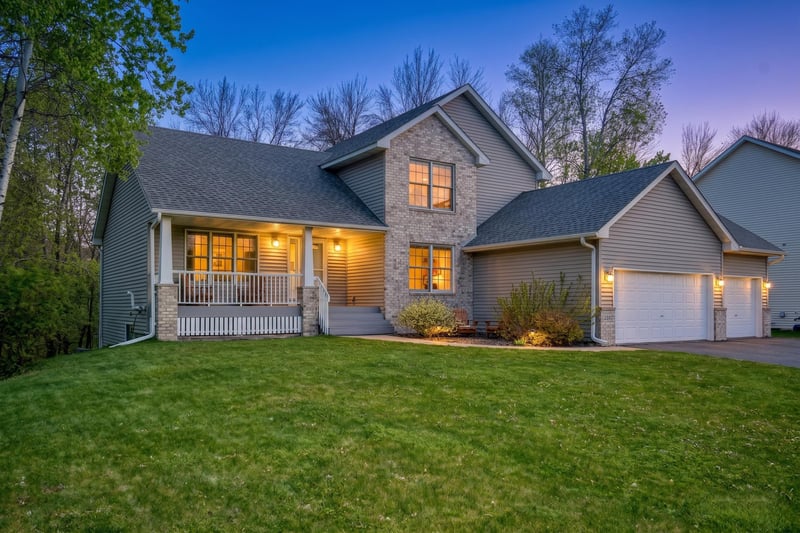 2592 Blue Bill Cir, White Bear Lake, MN 55110