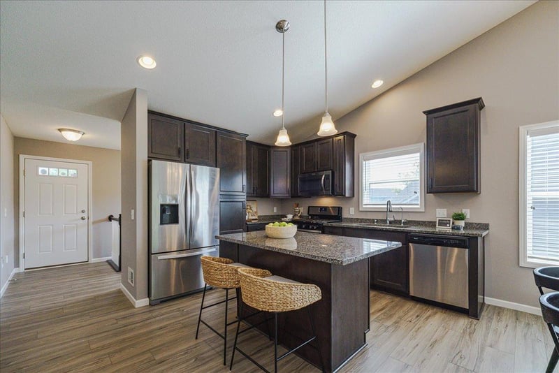 13869 Addison Ave, Rosemount, MN 55068