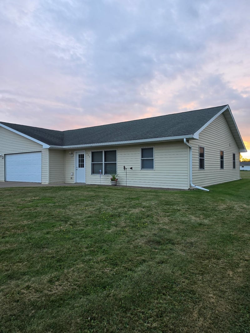 607 Washington St, Almena, WI 54805