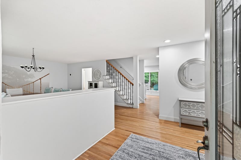 12515 Sunset Trl N, Plymouth, MN 55441