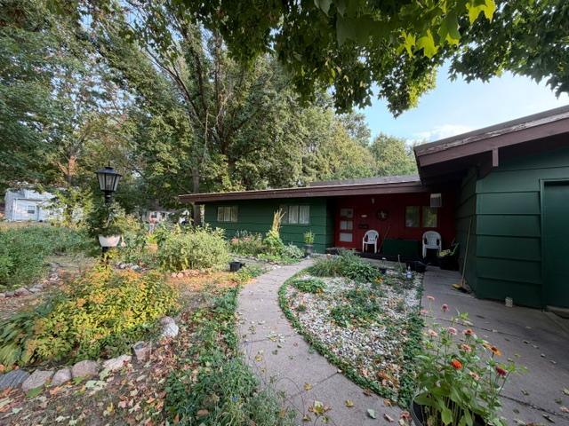211 Dion Ave, Mora, MN 55051