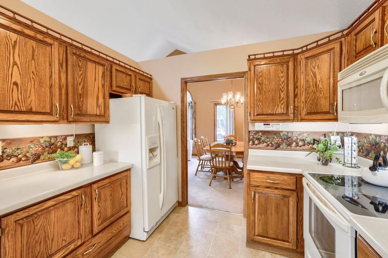 1411 Ridgewood Ct, Hastings, MN 55033