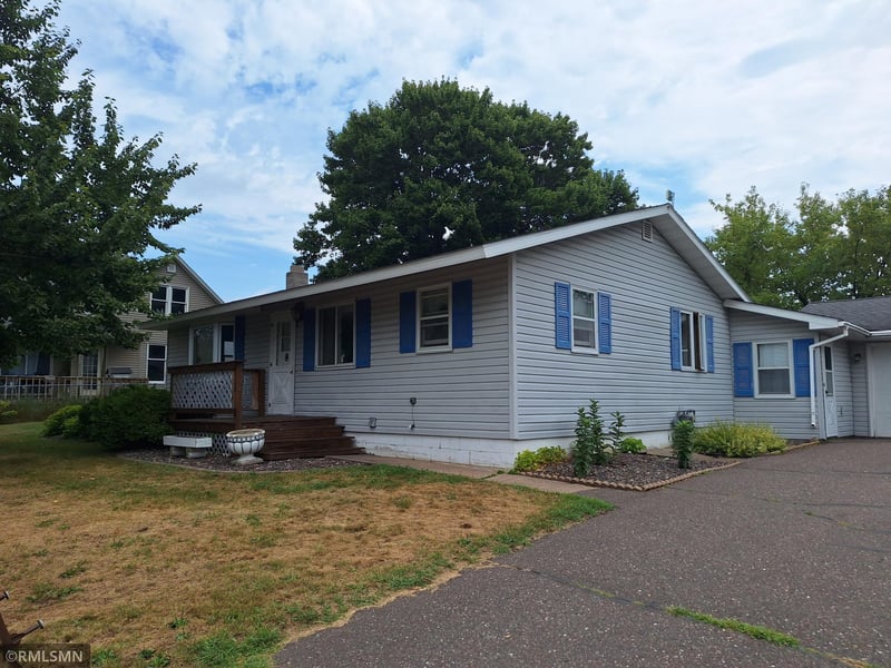 208 1st Ave E, Milltown, WI 54858