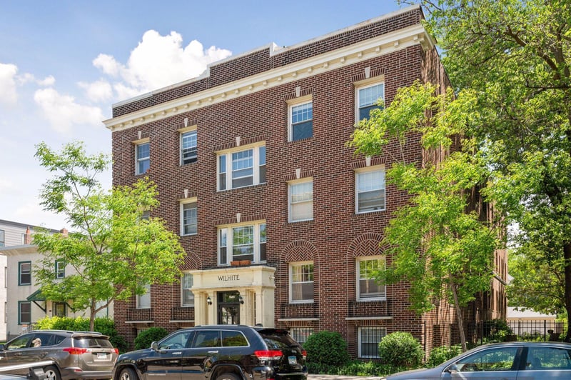 2733 Girard Ave S #305, Minneapolis, MN 55408