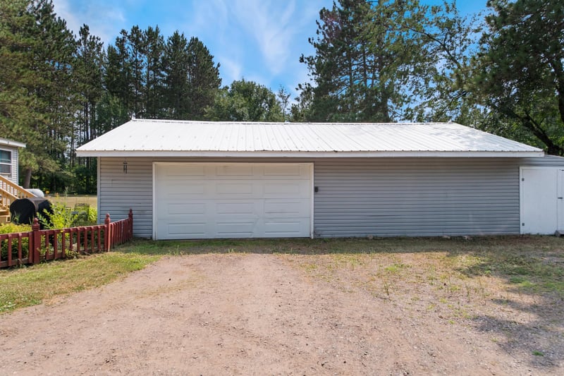 94688 Sunset Ln, Moose Lake, MN 55767