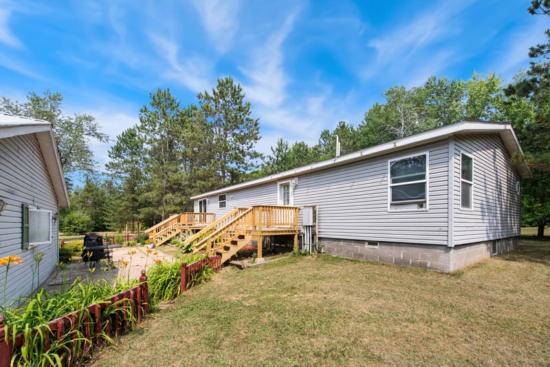 94688 Sunset Ln, Moose Lake, MN 55767