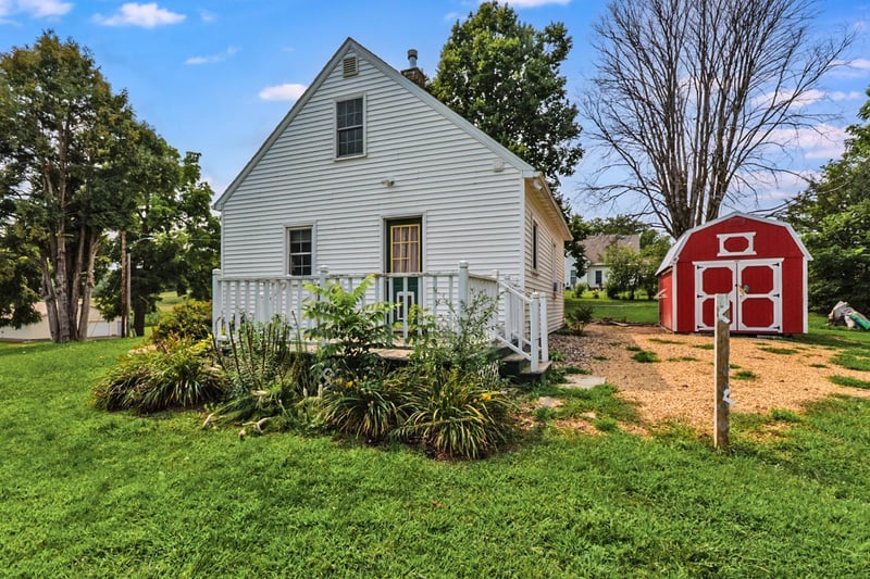 220 Green St W, Waterville, MN 56096