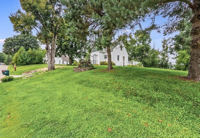 220 Green St W, Waterville, MN 56096