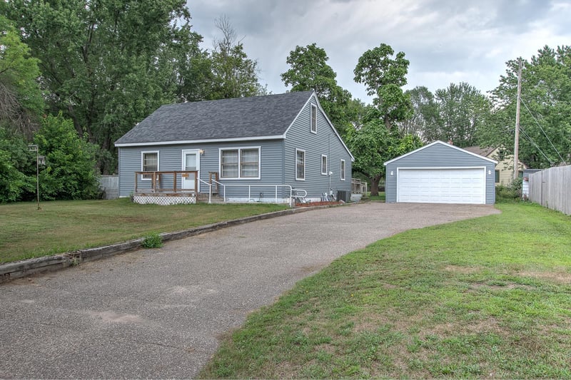 5456 Adams St, Mounds View, MN 55112