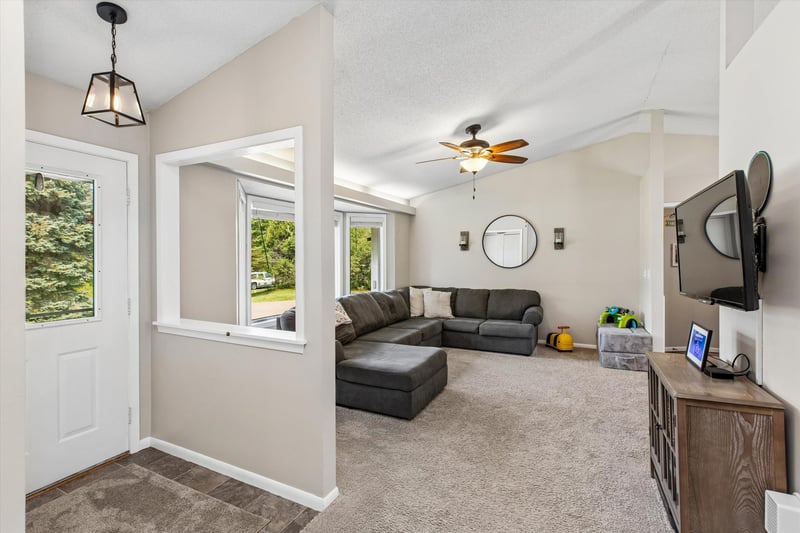 12313 Europa Ave N, White Bear Lake, MN 55110