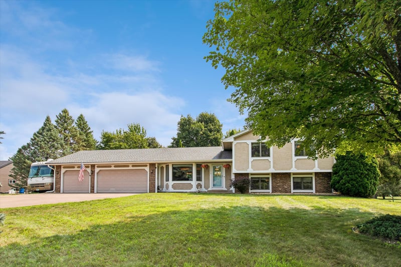 12313 Europa Ave N, White Bear Lake, MN 55110
