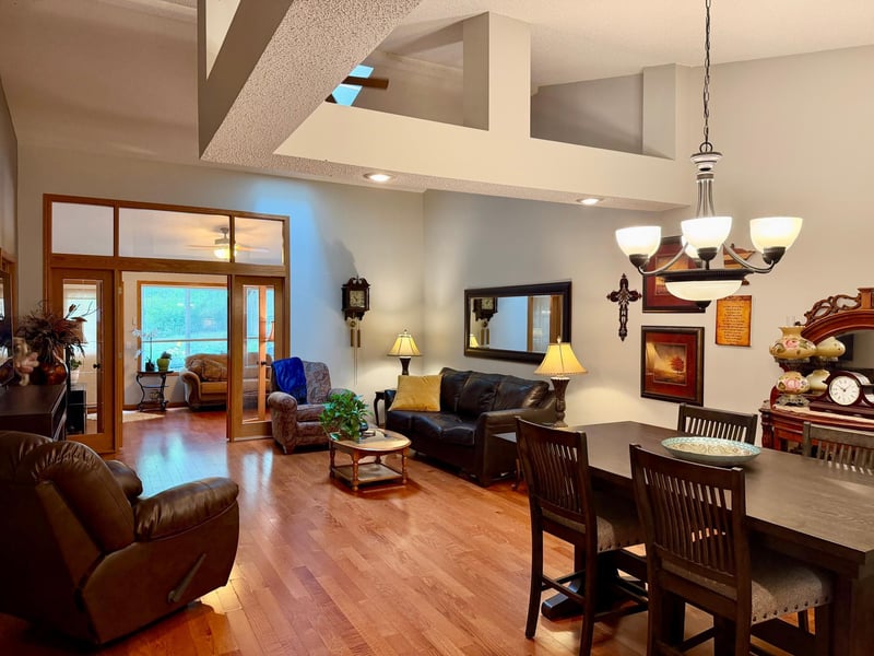 18699 Kalmar Ct, Lakeville, MN 55044
