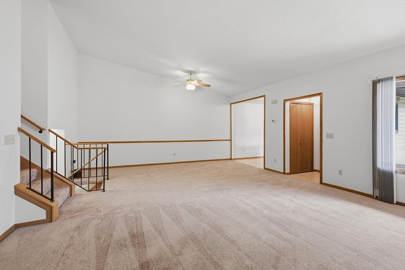 8564 134th St W, Apple Valley, MN 55124