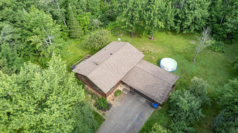 5665 Hagberg Rd, Hermantown, MN 55811