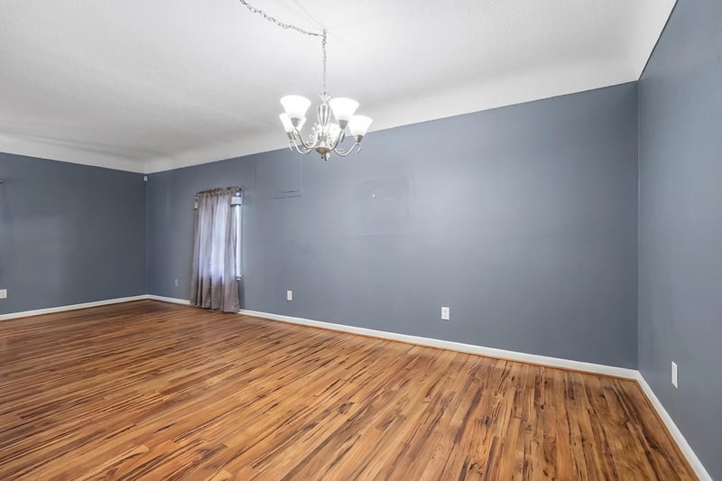1050 Matilda St, Saint Paul, MN 55117