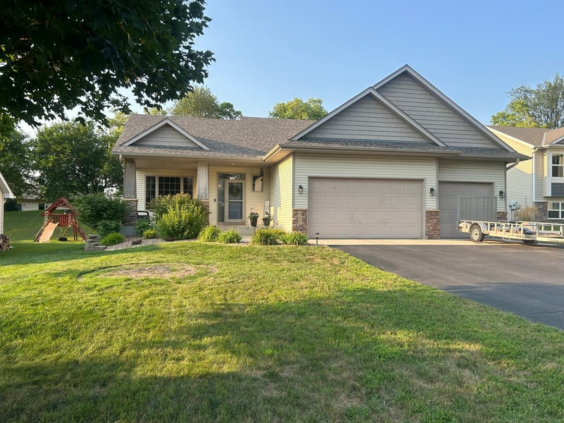 933 Trellis St, Jordan, MN 55352