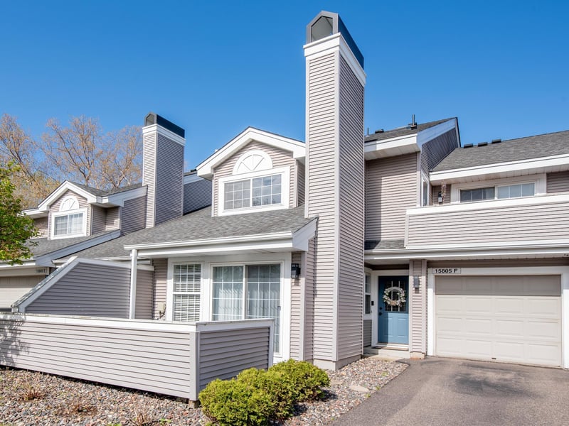 15805 24th Ave N #F, Plymouth, MN 55447