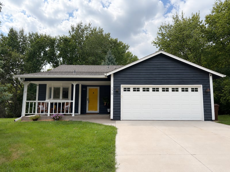 170 Meadow Dr, Loretto, MN 55357