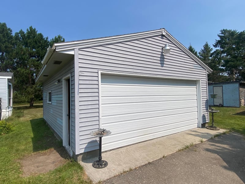 1322 Augusta Dr NE, Bemidji, MN 56601