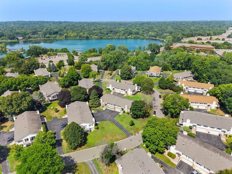 5332 Beachside Dr, Minnetonka, MN 55343