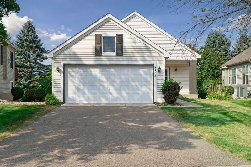 2485 Prairie Oak Trl, Woodbury, MN 55125