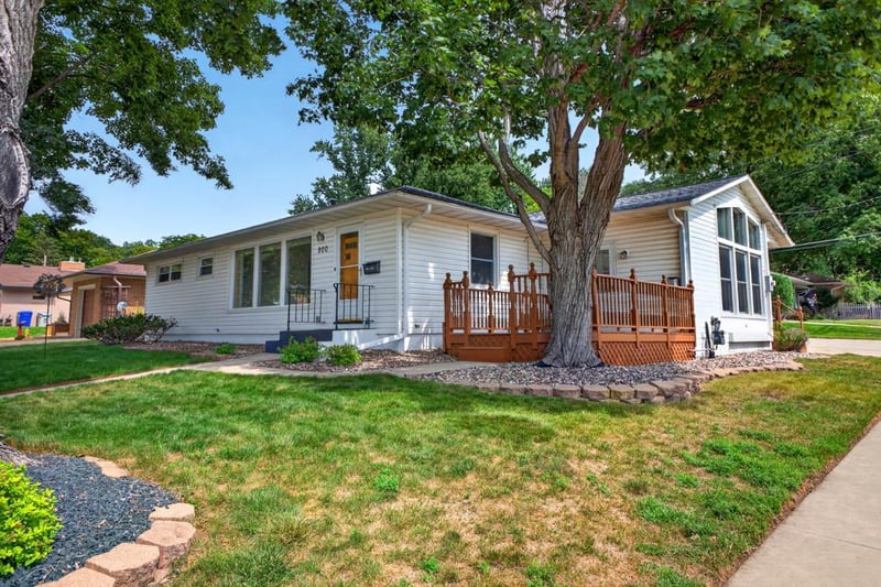 900 19th Ave NE, Rochester, MN 55906