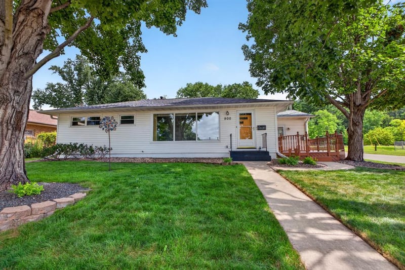 900 19th Ave NE, Rochester, MN 55906